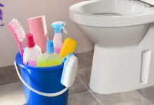 تصویر تمیز کردن سرویس بهداشتی و حمام؛ 13 ترفند تمیزی عمیق فوری