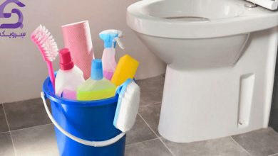 تصویر تمیز کردن سرویس بهداشتی و حمام؛ 13 ترفند تمیزی عمیق فوری