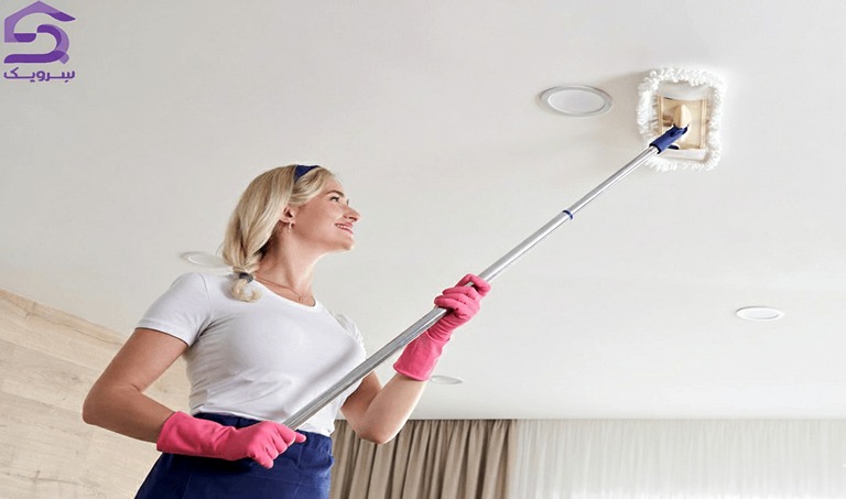 پاک کردن سقف با تی و دستمال میکروفایبر