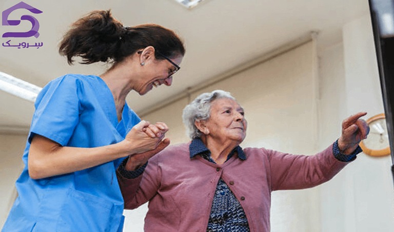 وظایف پرستار سالمند در منزل [17 مورد برای انتخاب مطمئن]
