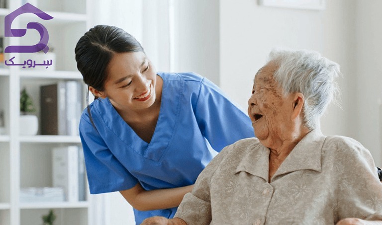 وظایف پرستار سالمند در منزل [17 مورد برای انتخاب مطمئن]