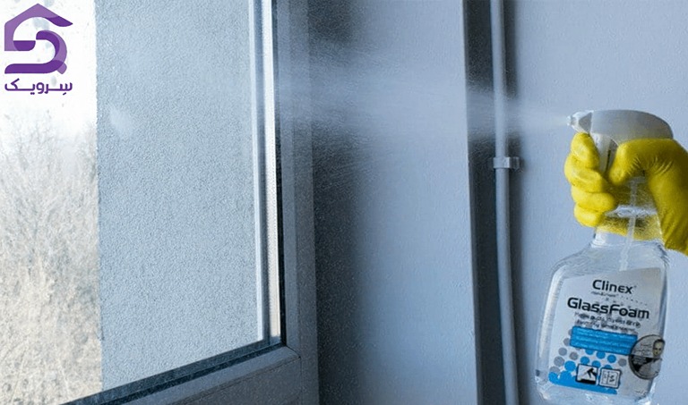 روش های تمیز کردن شیشه؛ راهنمای کامل برای داشتن شیشه براق
