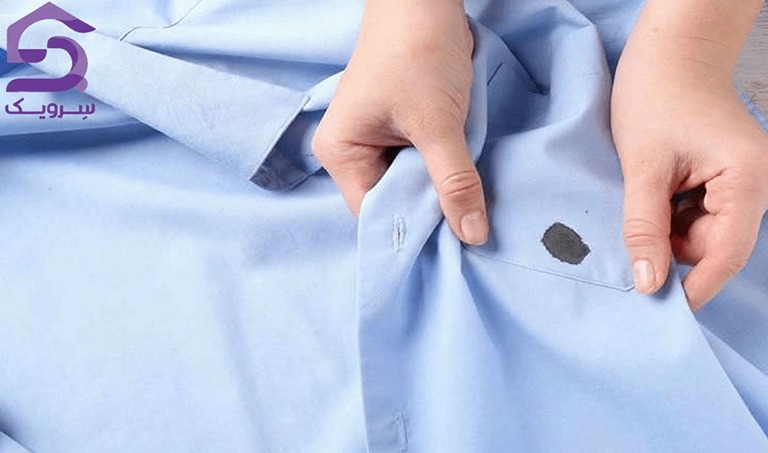 11 روش پاک کردن جوهر خودکار از روی لباس تیره و روشن لکه جوهر خودکار روی لباس رنگ روشن قبل از پاکسازی