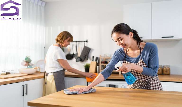 10 ترفند تمیز کردن آشپزخانه [آموزش قدم‌به‌قدم و کاربردی]