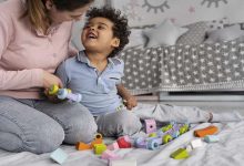 تصویر 13 ویژگی پرستار کودک خوب [راهنمای جامع برای خانواده‌ها‌]