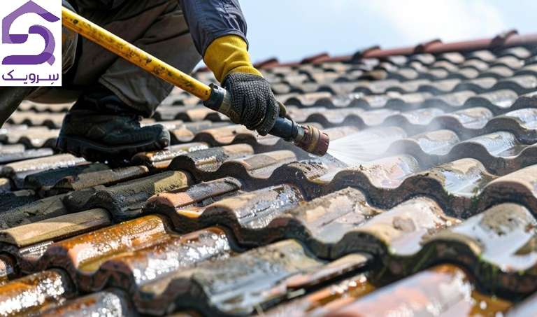 تمیز کردن پشت بام ساختمان با شستشوی سقف و رفع آلودگی ها