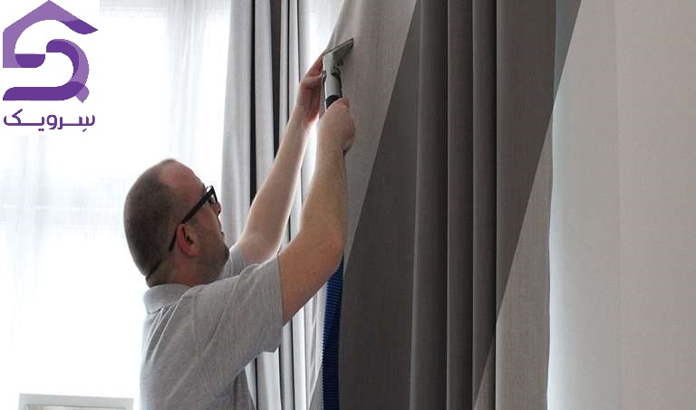 شستن پرده با دست در ۸ مرحله؛ از لکه‌گیری تا خشک‌کردن اصولی